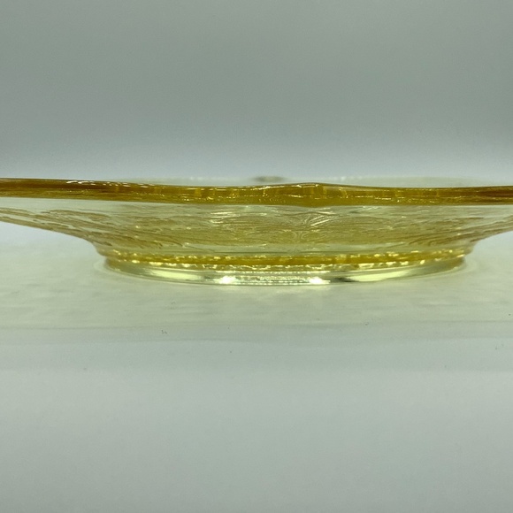 1930's Lancaster Yellow (Topaz) Cane Landrum Depression Glass Handled Plate - Picture 5 of 5